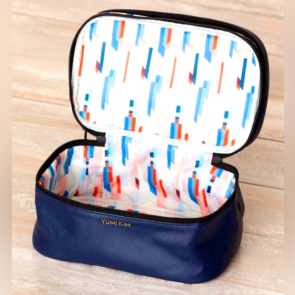 Anthropologie Yumi Kim Navy Geo Jetsetter Zipper Cosmetics Travel Train Case